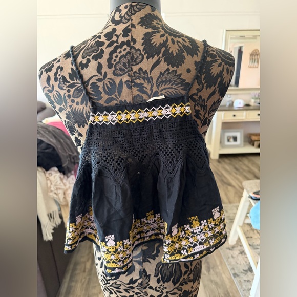 Free People Black Embroidered Crochet Tassel Boho Crop Top Small - Picture 3 of 7